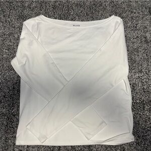 Hollister Long Sleeve Seamless Fabric Crew Baby Tee in White XL